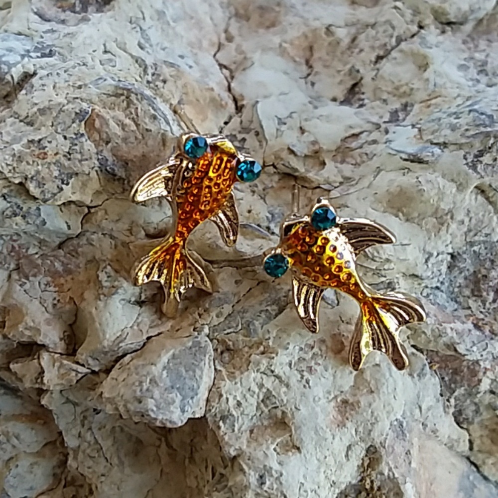 Goldfish Studs